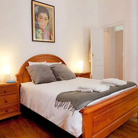 Myplace - Castle Lissabon