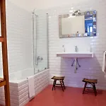 Myplace - Castle Лиссабон